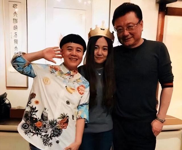 母親節(jié)訂婚發(fā)朋友圈的句子，媽媽給女兒訂婚祝福語(yǔ)？