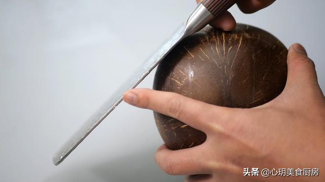 佳農(nóng)椰子汁怎么打開（生榨椰子汁怎么打開）