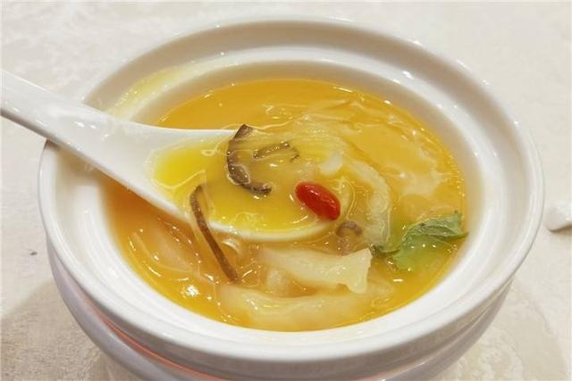 好朋友訂婚朋友圈文案，官宣訂婚朋友圈文案？