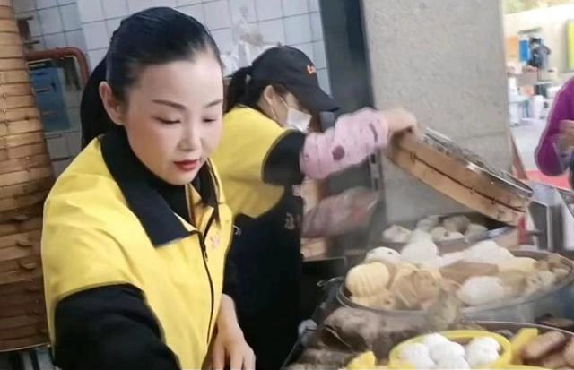 直播帶貨賺錢嗎一個月賺多少錢呢，直播帶貨一個月可以賺多少錢？