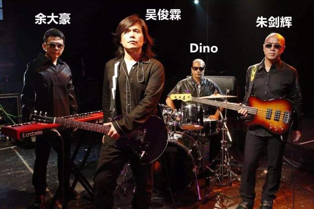 伍佰一首抖音很火的歌曲叫什么，伍佰一首抖音很火的歌曲叫什么名字？