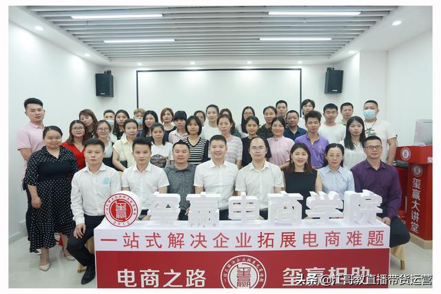 朋友圈折疊怎么解決，朋友圈折疊成等一條內(nèi)容怎么解決？
