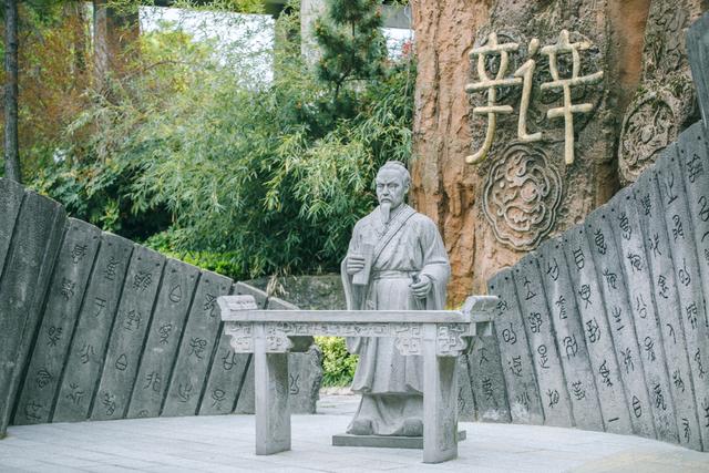 淹城春秋樂園圖片大全 游樂設施，淹城春秋樂園好玩項目？
