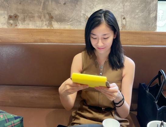 女人開什么直播最賺錢呢知乎（女人開什么直播最賺錢呢呢）
