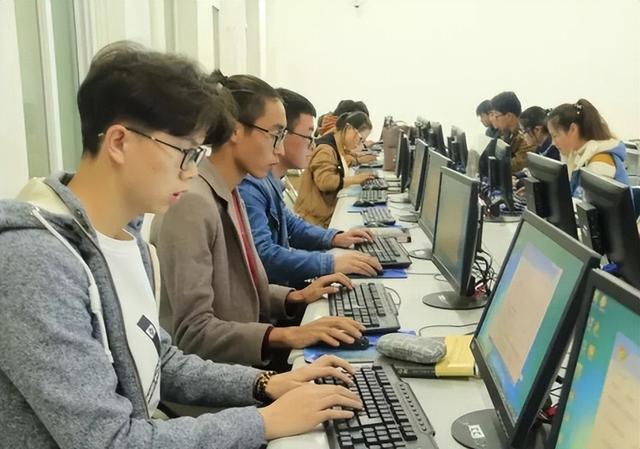 最賺錢的專業(yè)排行榜，最掙錢的專業(yè)排行榜？