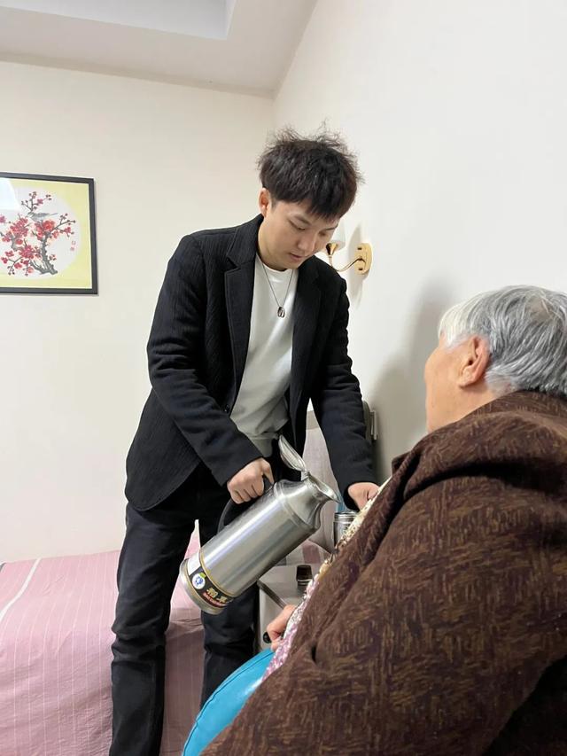 抖音特效師掙錢(qián)嗎知乎，抖音特效師掙錢(qián)嗎知乎推薦？