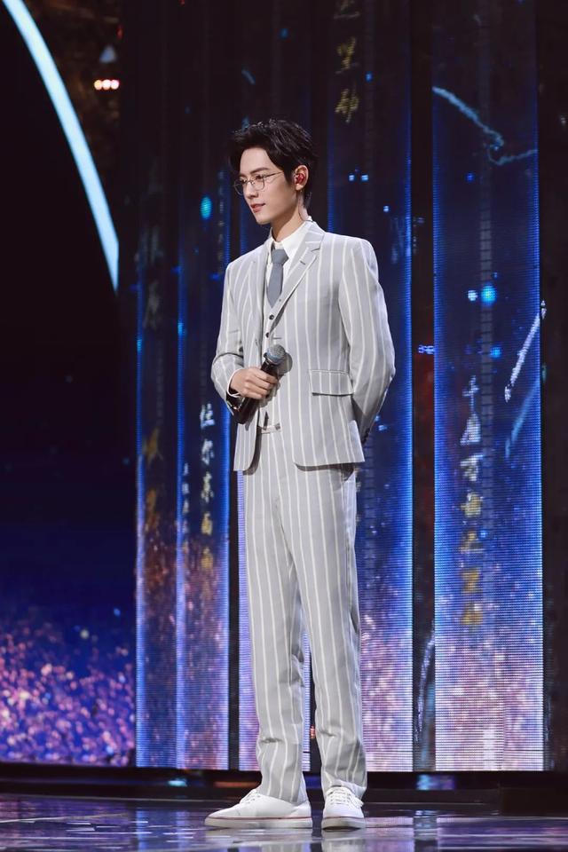 肖戰(zhàn)粉絲數(shù)量2020（肖戰(zhàn)粉絲數(shù)量2020.11粉絲數(shù)量）