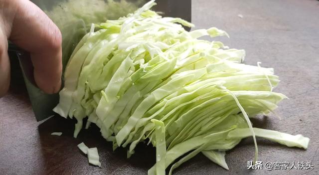 綠豆粉絲減肥期間可以吃嗎，綠豆粉絲吃多了會(huì)胖嗎？