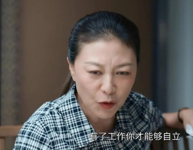 做銷售應(yīng)該怎么跟客戶聊天（銷售怎么和客戶交流）