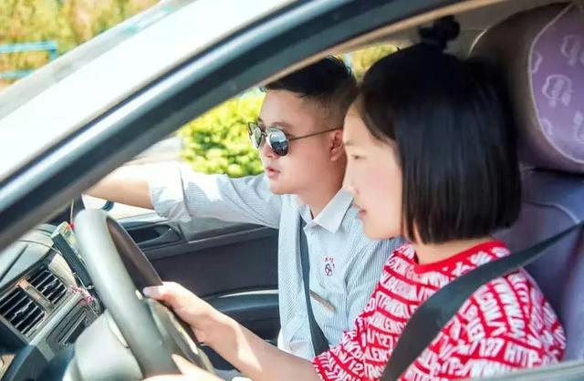 高考完學(xué)生兼職可以干什么，高考后做什么兼職工作？