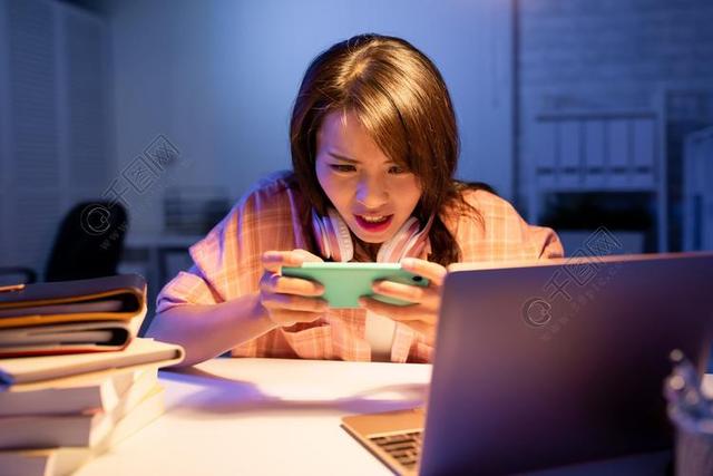 臺球廳賺錢為什么做的人少呢呢（臺球廳到底掙不掙錢）
