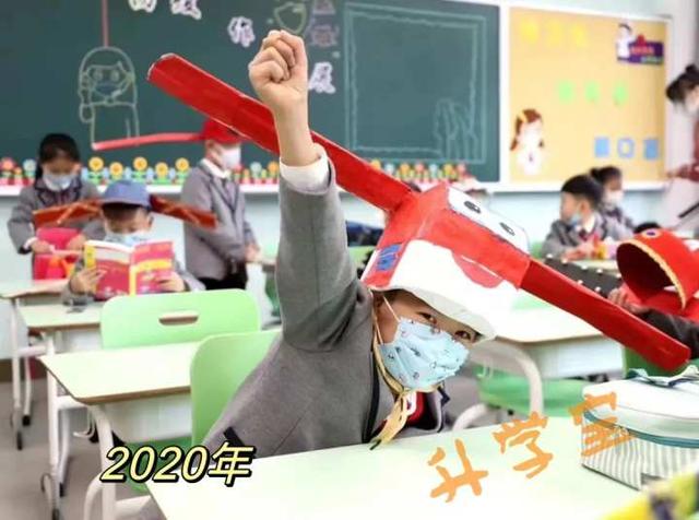 大學(xué)開學(xué)圖片發(fā)朋友圈，大學(xué)開學(xué)圖片發(fā)朋友圈文案？