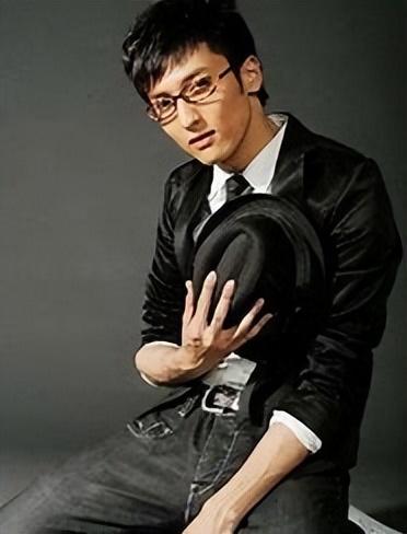 微博粉絲最多的明星排行榜，微博粉絲最多的明星排行榜2022年