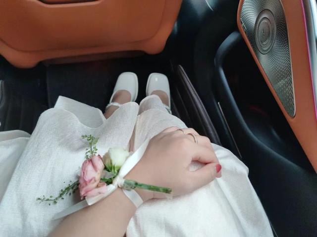 閨蜜結(jié)婚祝福語簡短暖心，閨蜜文案短句干凈治愈？