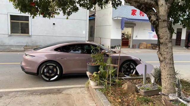 抖音跑車多少錢一臺(tái)啊是真的嗎，抖音跑車多少錢一輛？