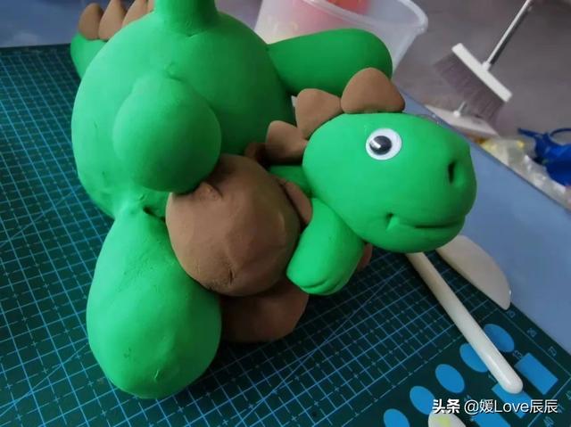 00種簡(jiǎn)單粘土造型視頻（100種簡(jiǎn)單粘土造型食品）"