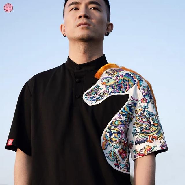 單農(nóng)男裝旗艦店官網(wǎng)中式唐裝（單農(nóng)男裝旗艦店官網(wǎng)羽絨服）