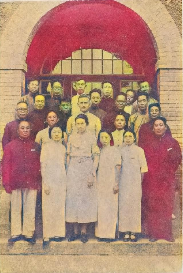 楊銘銘（楊茗茗老公簡歷）