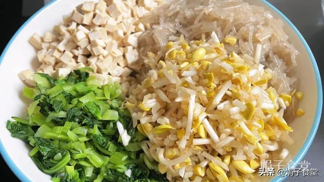 粉絲豆腐包的餡怎么做好吃又簡(jiǎn)單，粉絲豆腐包的餡怎么做好吃視頻？