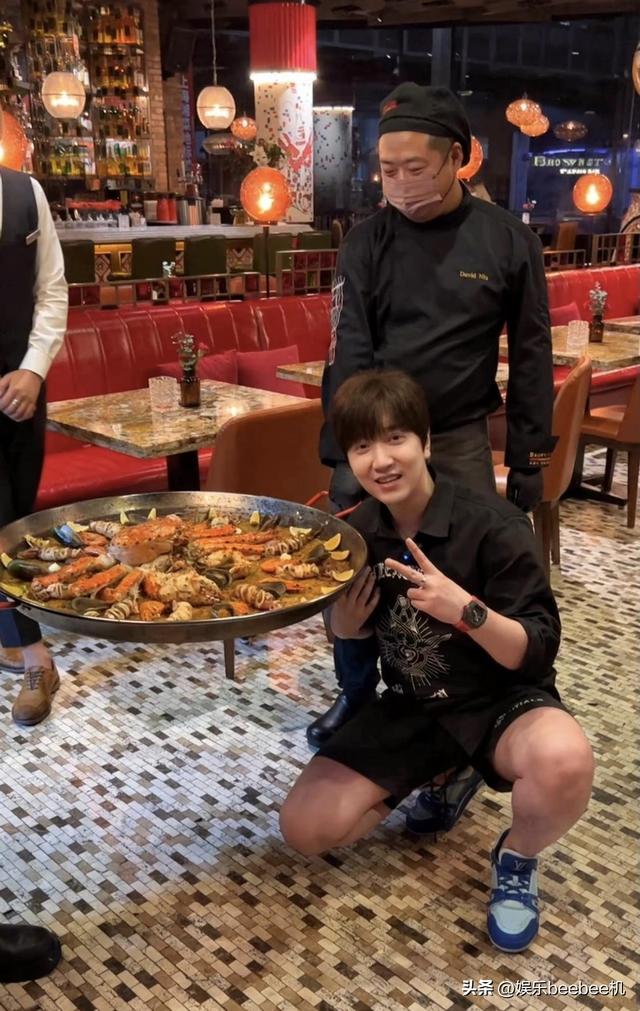 吃播粉絲100萬月入多少錢，吃播每月能掙多少錢？