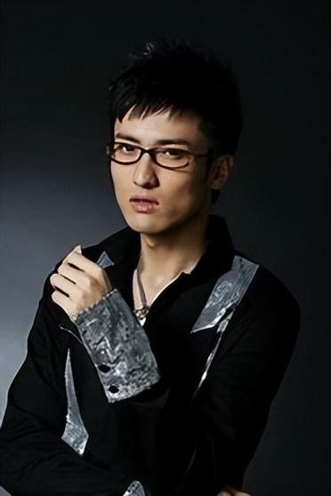 微博粉絲最多的明星排行榜，微博粉絲最多的明星排行榜2022年