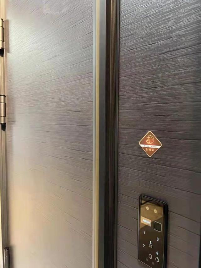 鋅鐵合金大門價格表（鋅合金大門報價）