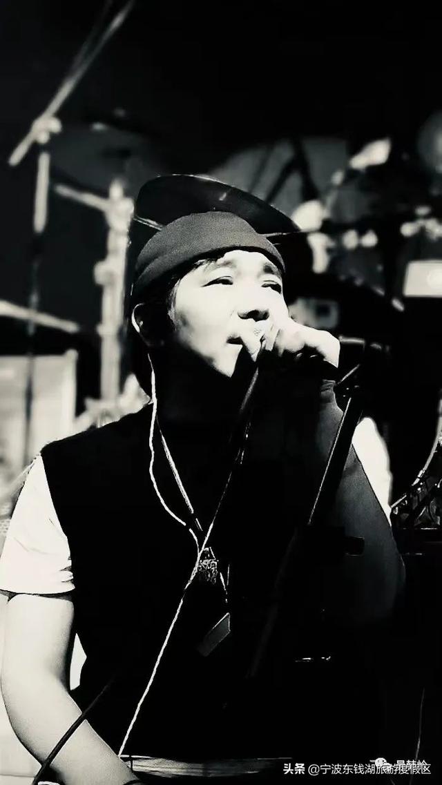 抖音很火的帶酒的歌詞，抖音很火的帶酒的歌詞是什么？