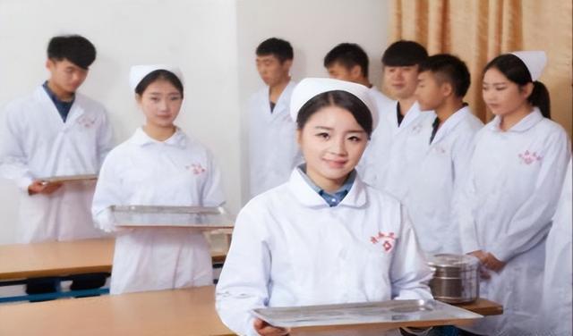 什么專(zhuān)業(yè)最賺錢(qián)，什么專(zhuān)業(yè)最賺錢(qián)女生？