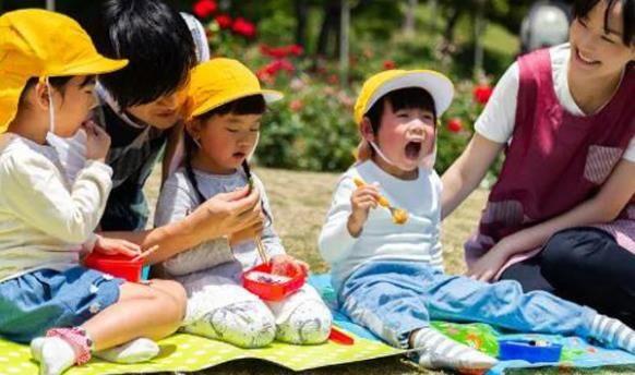 適合野餐發(fā)朋友圈的句子簡短，家人野餐發(fā)朋友圈的句子？