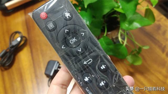 能看私人頻道的電視盒子直播軟件下載安裝（電視盒子可以看直播的軟件）