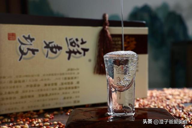 發(fā)喝酒視頻到朋友圈怎么說，朋友圈喝酒小視頻喝酒？