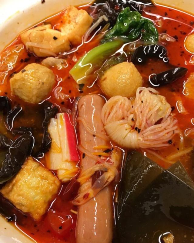 開麻辣燙店賺錢嗎知乎，開麻辣燙店賺錢嗎利潤(rùn)空間大嗎？