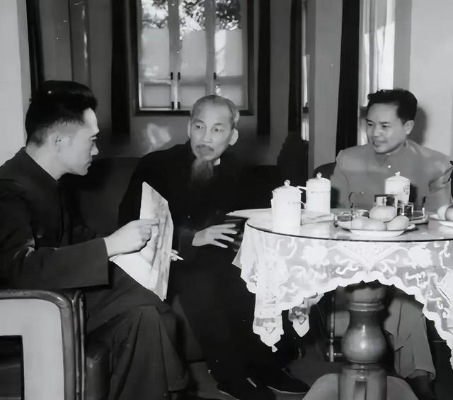 拼多多老板是誰(shuí)電話號(hào)多少，拼多多公司董事長(zhǎng)手機(jī)號(hào)碼？