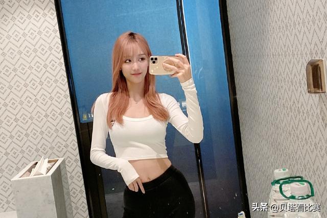 斗魚南波兒直播間2個男的是誰，斗魚南波兒是男是女？