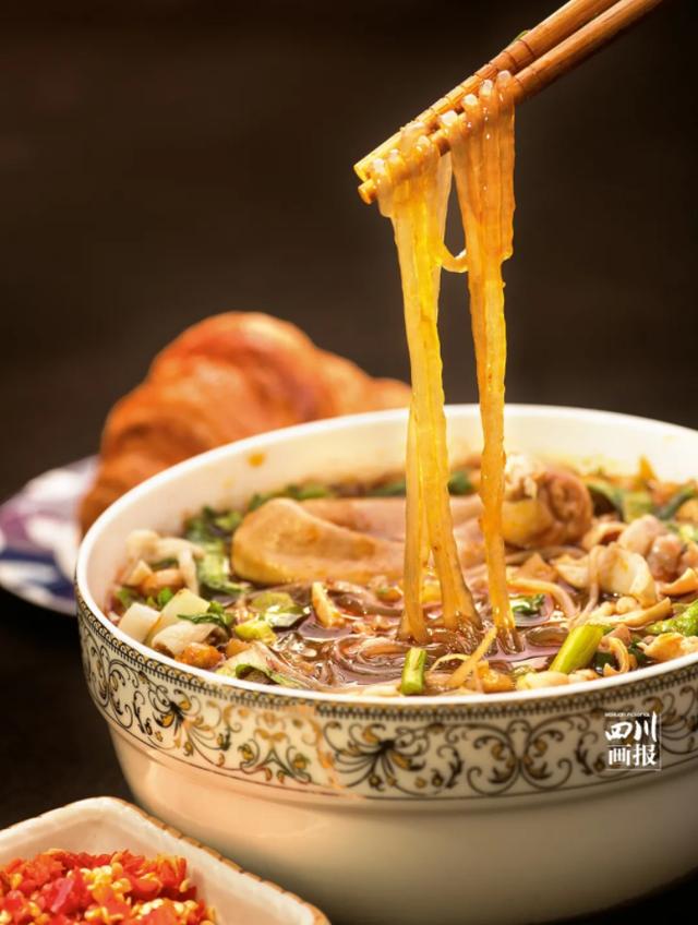 米粉和粉絲的區(qū)別哪個(gè)好吃，米粉和粉絲的區(qū)別哪個(gè)好吃些？
