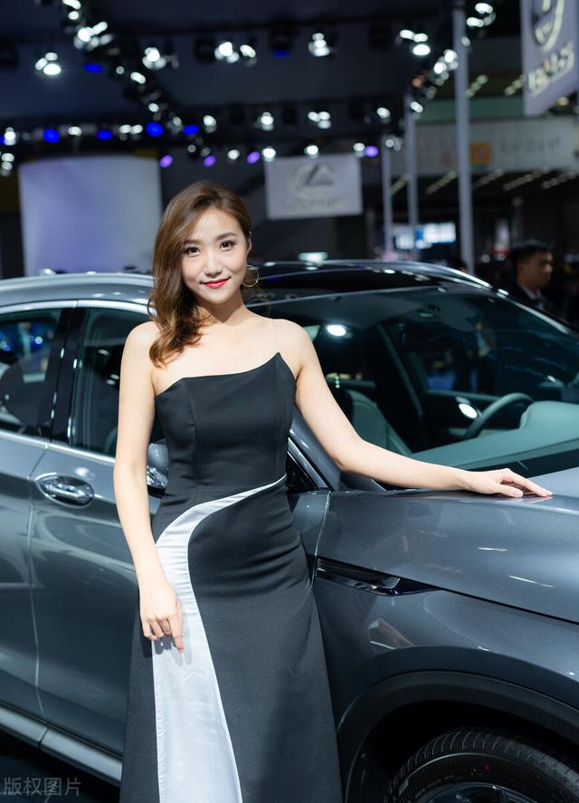 買車睡女銷售是真的嗎知乎免費，有人買車睡過汽車女銷售嗎？