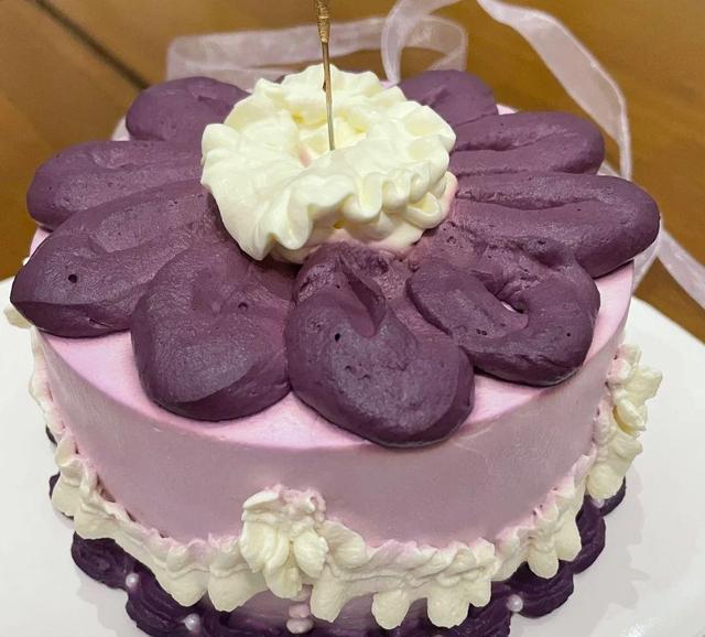 抖音生日蛋糕惡搞圖片大全，抖音生日蛋糕惡搞圖片大全高清？
