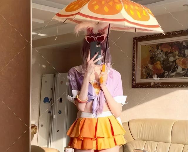 哪個軟件直播絲襪？有沒有秀絲襪秀腳的直播軟件呀