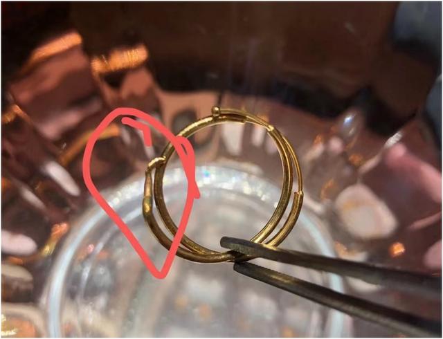 黃金店初學(xué)者怎樣銷售貨款物品，金店銷售黃金怎么做賬？