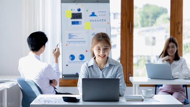 銀行職員兼職做什么好，銀行人員兼職做什么好？