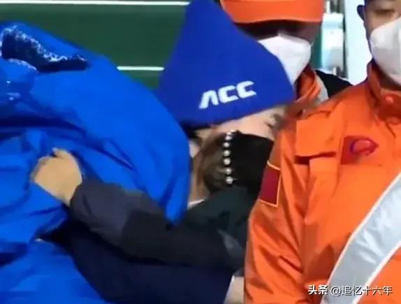航天員出艙直播視頻大全，航天員出艙直播視頻回放？