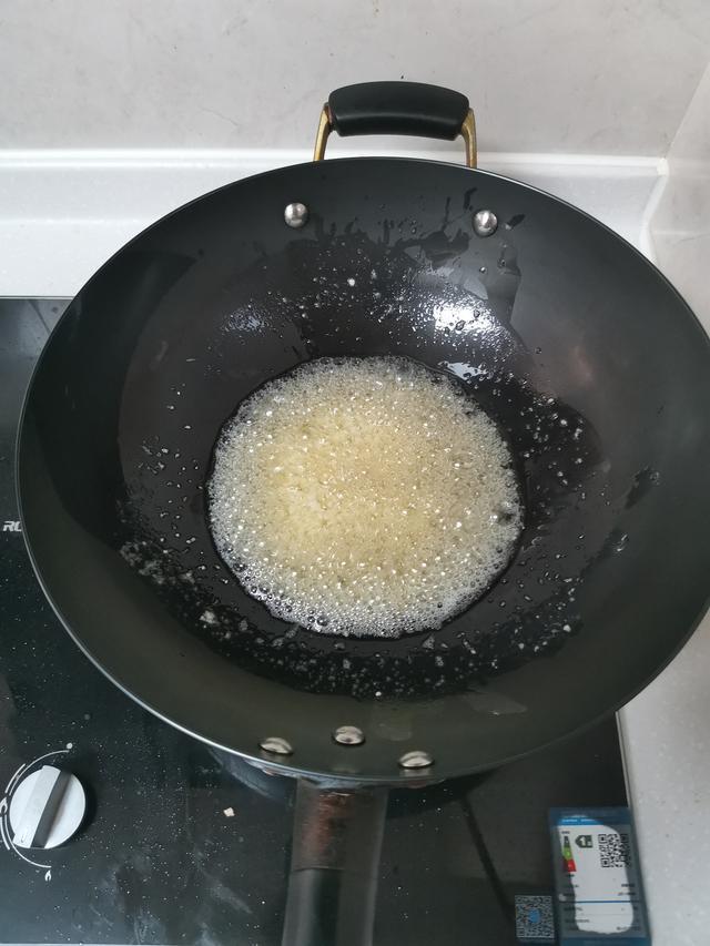 蝦仁粉絲蒜蓉做法大全圖解視頻，蝦仁粉絲蒜蓉做法大全圖解圖片？