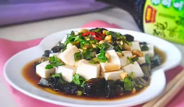 朋友圈發(fā)婆婆生日快樂的句子，婆婆生日發(fā)朋友圈說說心情短語？