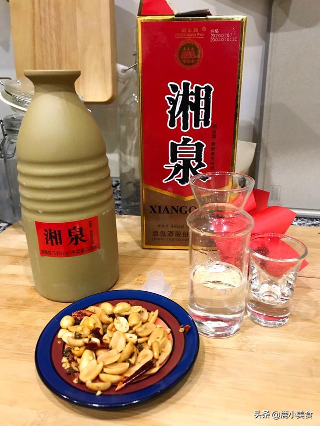 扳倒井38度一箱多少錢（扳倒井38.6度多少錢一箱）