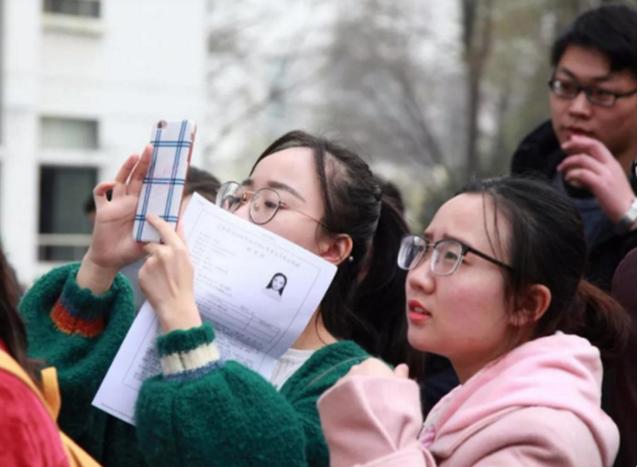 自媒體專業(yè)就業(yè)方向和前景女生（自媒體專業(yè)就業(yè)方向和前景怎么樣）