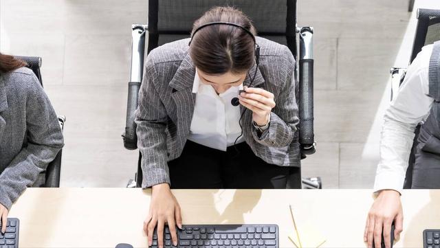 電商客服的一天，電商客服一天上班多久？