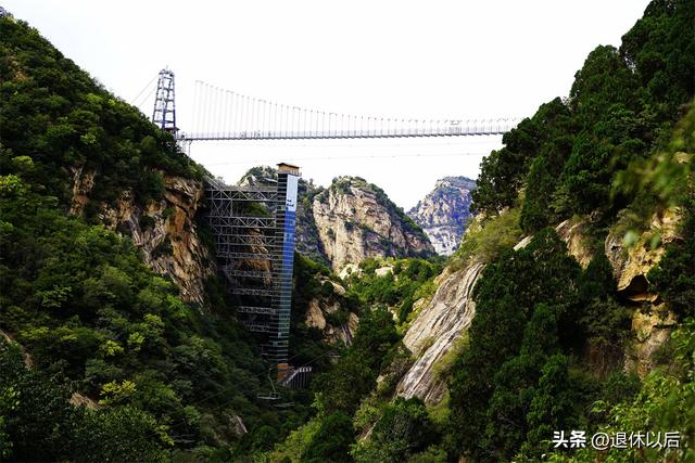 天空很藍(lán)發(fā)朋友圈的句子，天藍(lán)藍(lán)的天空發(fā)朋友圈？