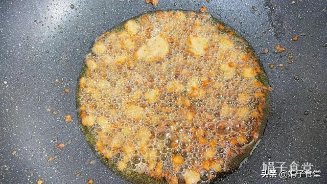 粉絲豆腐包的餡怎么做好吃又簡(jiǎn)單，粉絲豆腐包的餡怎么做好吃視頻？