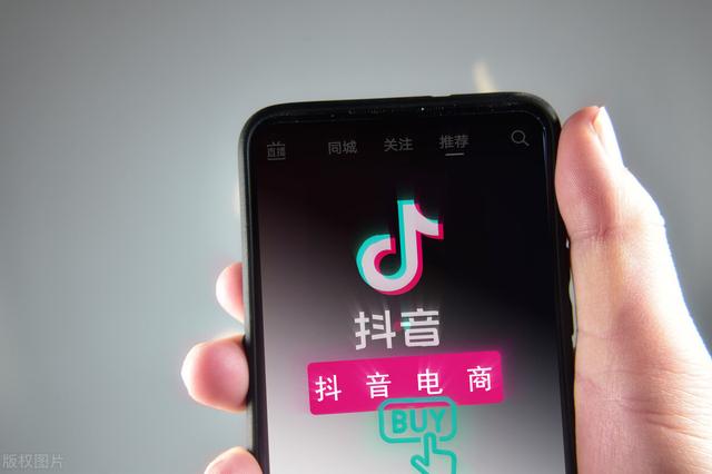 游戲直播怎么賺錢(qián)能賺多少錢(qián)，游戲直播怎么賺錢(qián),能賺多少錢(qián)一個(gè)月？