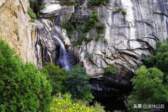 天空很藍(lán)發(fā)朋友圈的句子，天藍(lán)藍(lán)的天空發(fā)朋友圈？